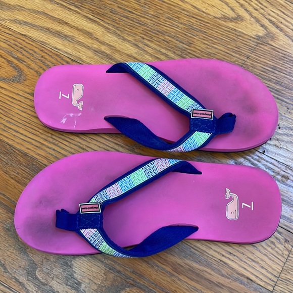 Vineyard Vines Flip Flops - Picture 5 of 5